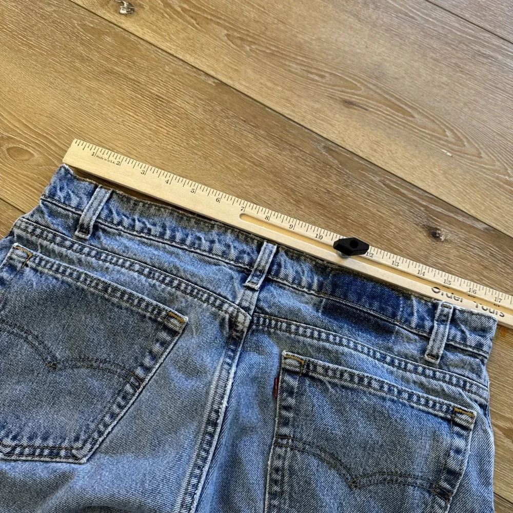Vintage Levis 550 Jeans Mens 34 x 30 Relaxed Fit Straight Leg Denim 90s‎